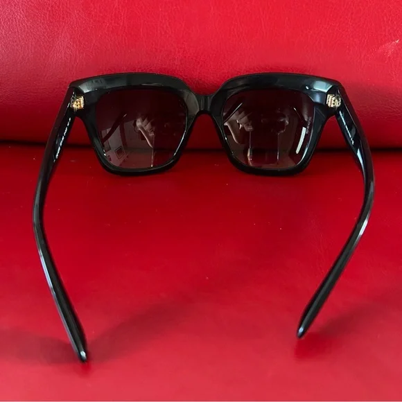 Dolce & Gabbana Black Square Sunglasses Made in Italy EUC w  display picture 1